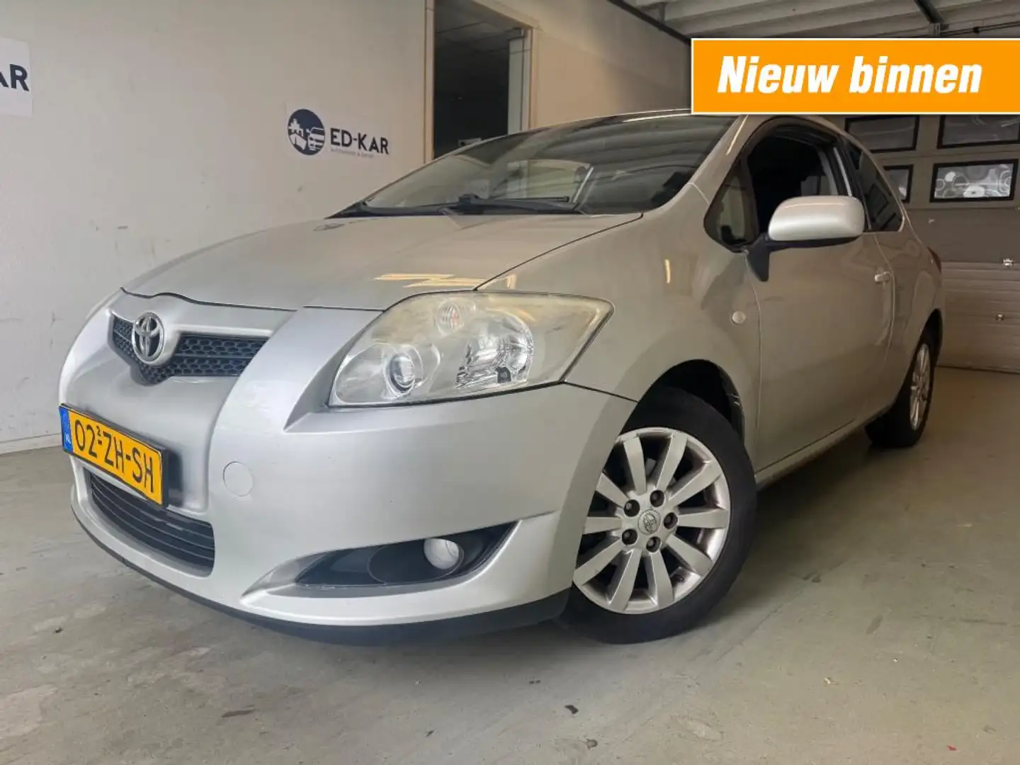 Toyota Auris 1.6-16V Sol Business 3HB PRIMA AUTO NAVI LMV CLIMA Gri - 1