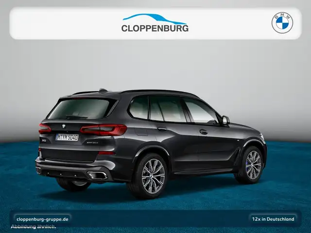 BMW X5 view 2