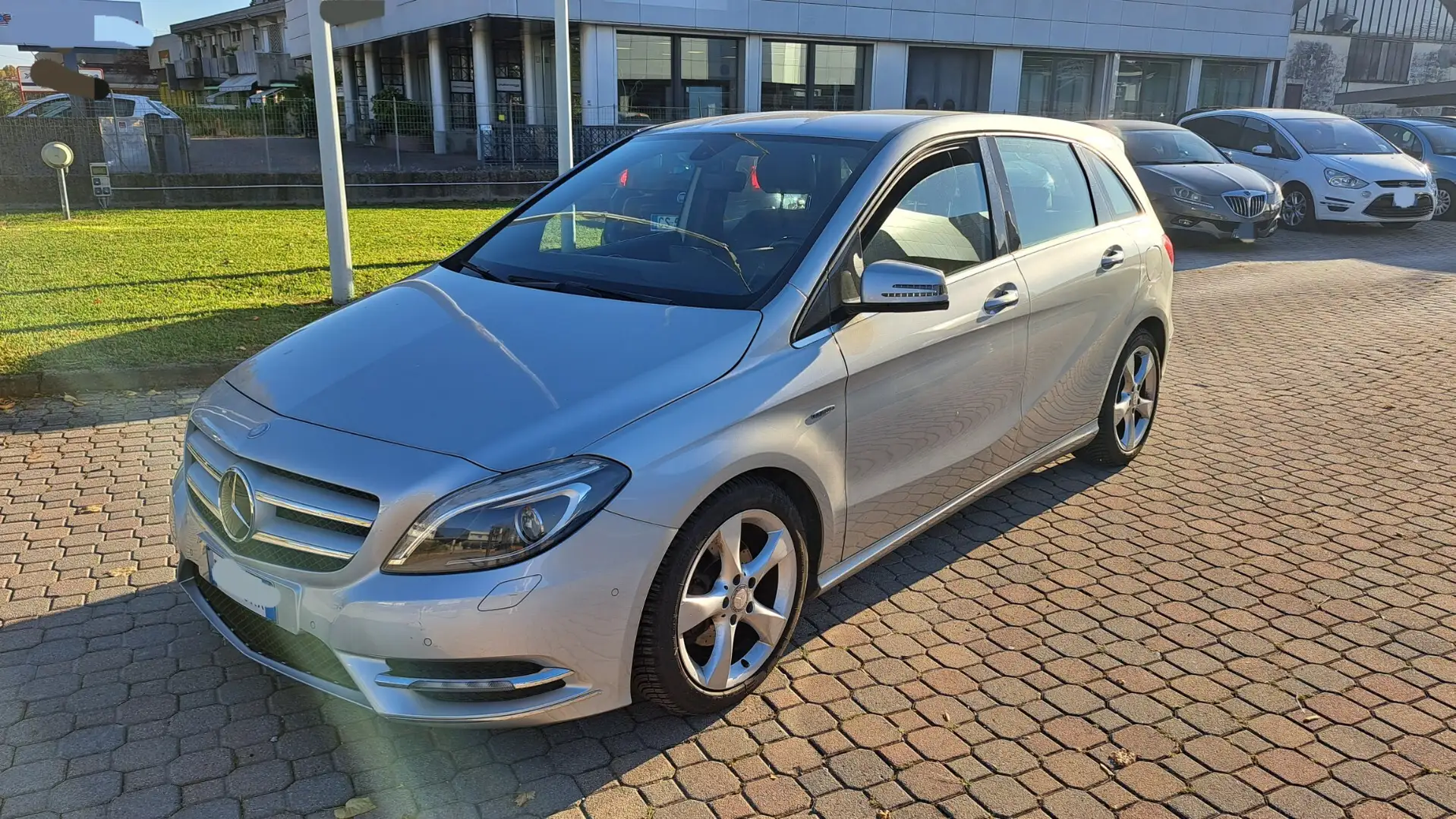 Mercedes-Benz B 180 B 180 BlueEFFICIENCY Premium OK NEO PATENTATI Argento - 1