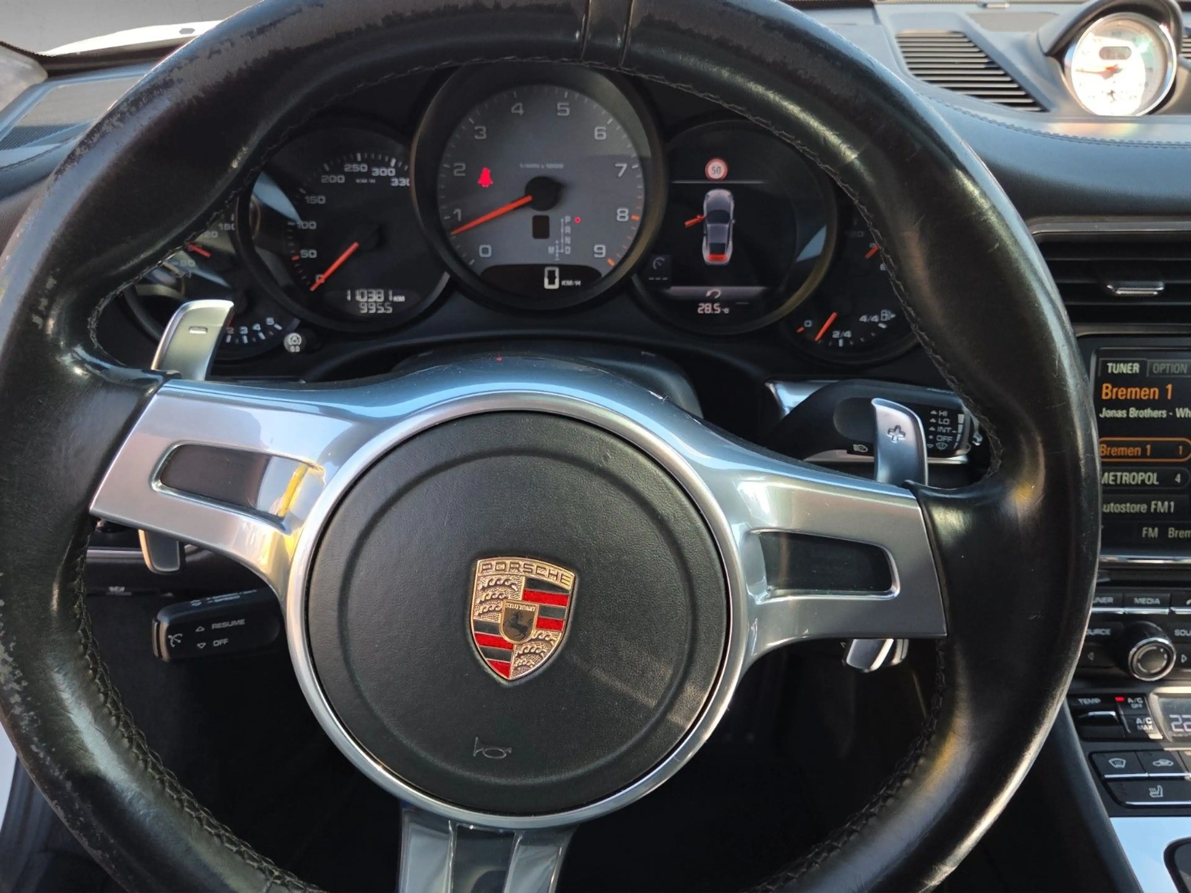 Porsche 911 Carrera S — photo 10