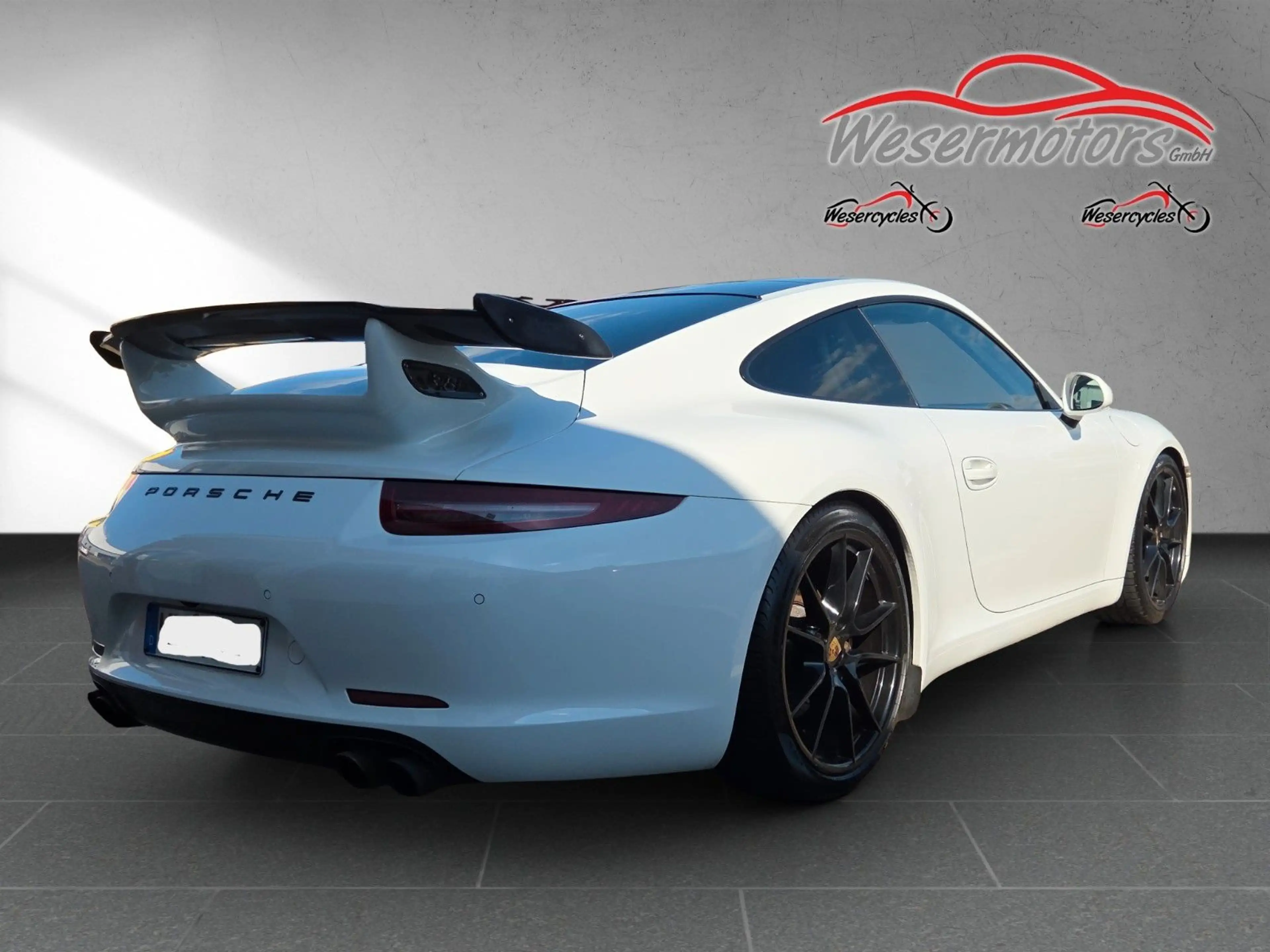 Porsche 911 Carrera S — photo 3