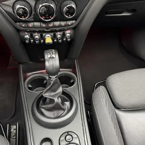 Mini Cooper Se view 10