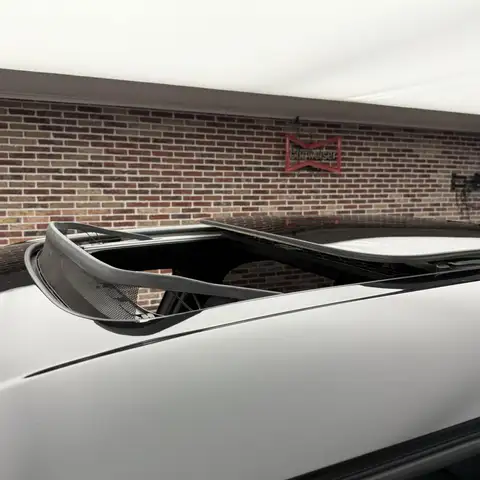 Mini Cooper Se view 15