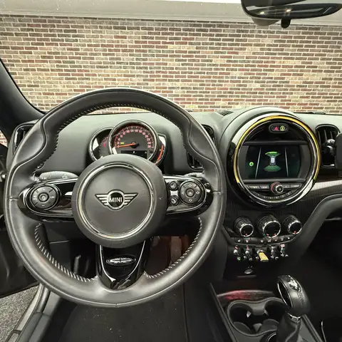 Mini Cooper Se view 7