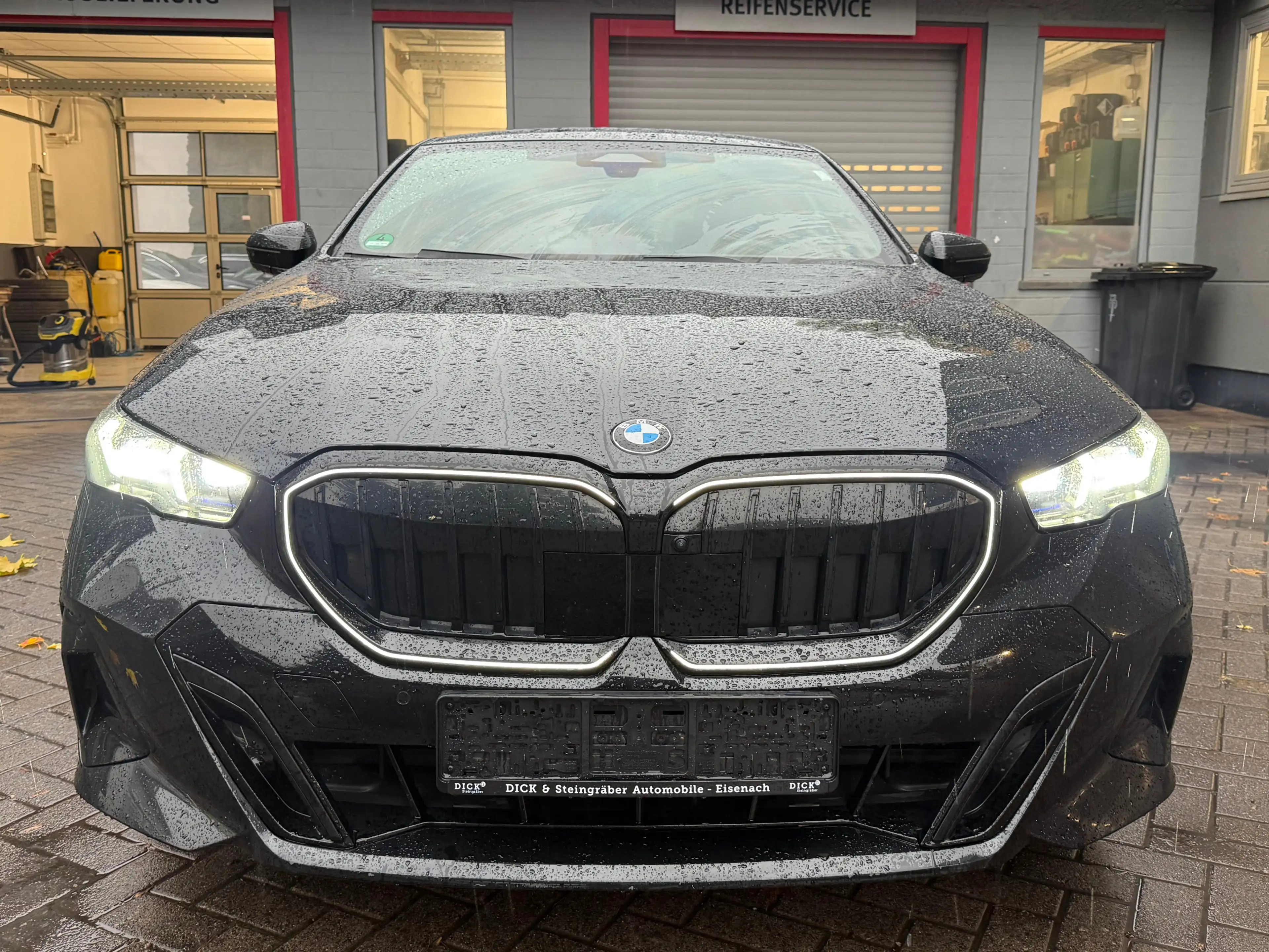 BMW 520 i Lim. M Sport Pro LED+NAV+H&K+KAM+MEMO+HuD+ — photo 2