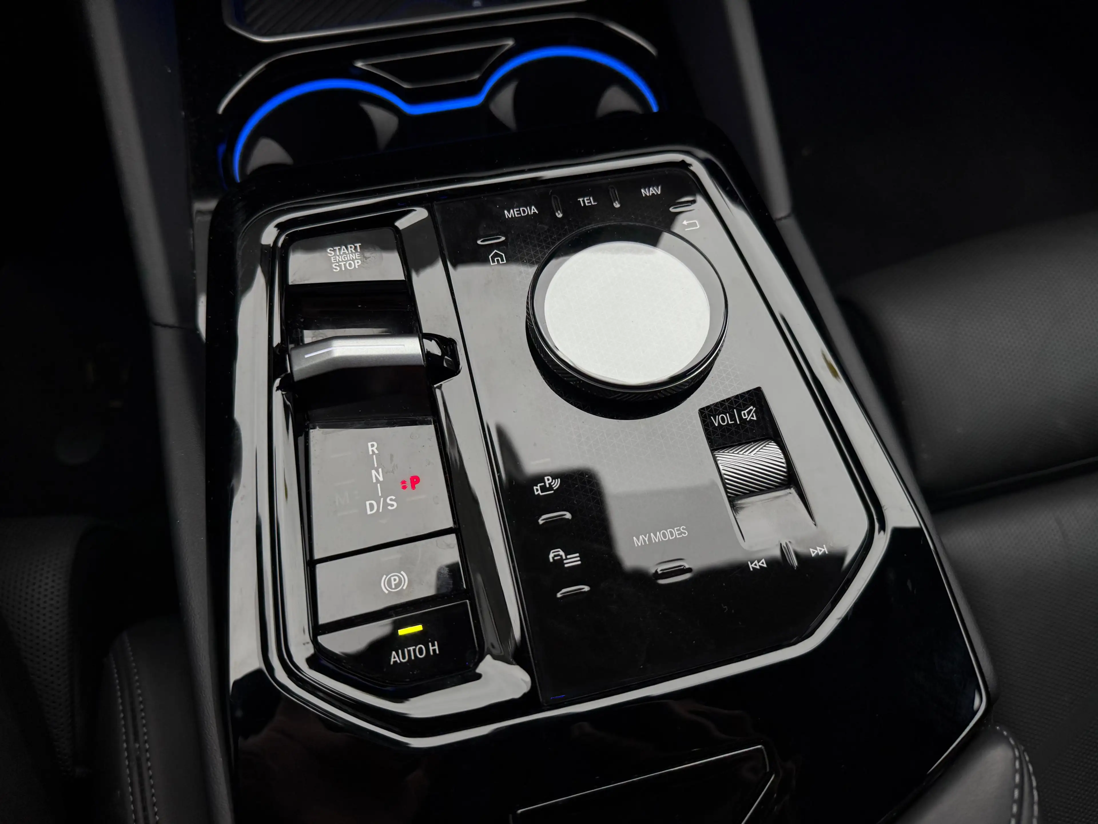 BMW 520 i Lim. M Sport Pro LED+NAV+H&K+KAM+MEMO+HuD+ — photo 13