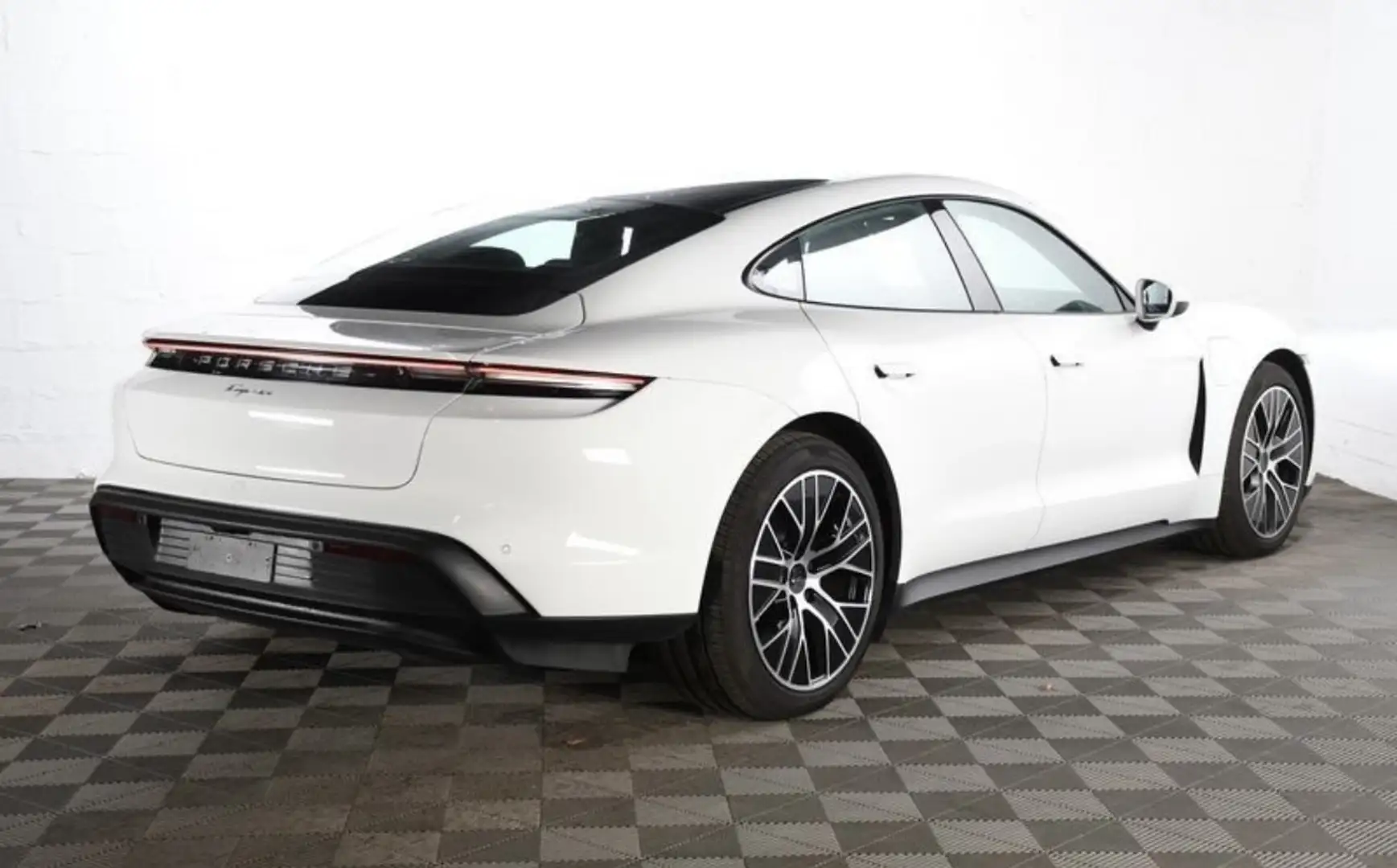 Porsche Taycan 476 ch avec batterie performance plus - 2