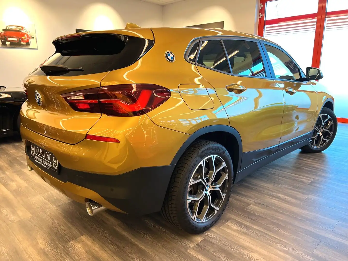 BMW X2 SDrive 18D Advantage Paket Autom Navi 18Zoll Or - 2