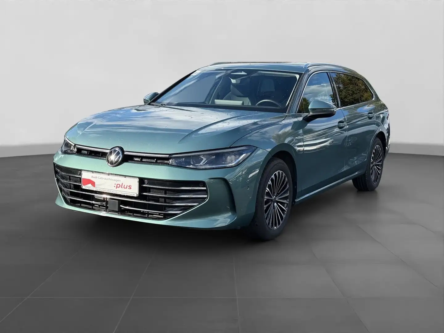 Volkswagen Passat Variant 2.0 TDI DSG ELEGANCE LEDER NAVI A Vert - 2