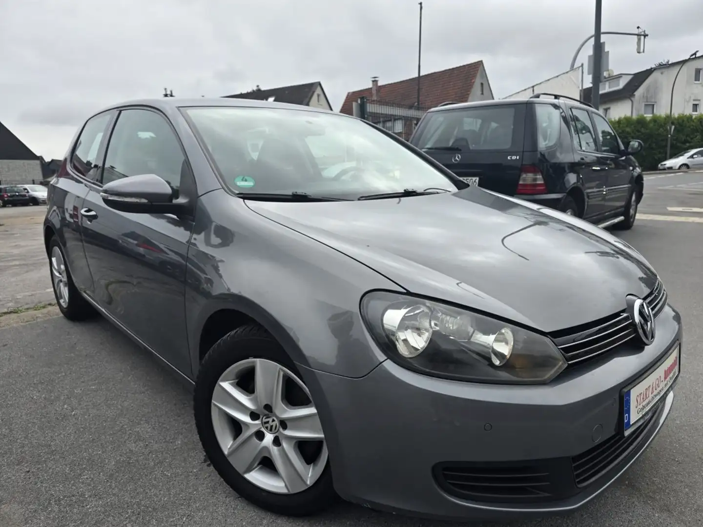 Volkswagen Golf 6 Tüv 06/27! 6.Gang,Euro5,Park-Cam.inkl.1jG Grau - 2