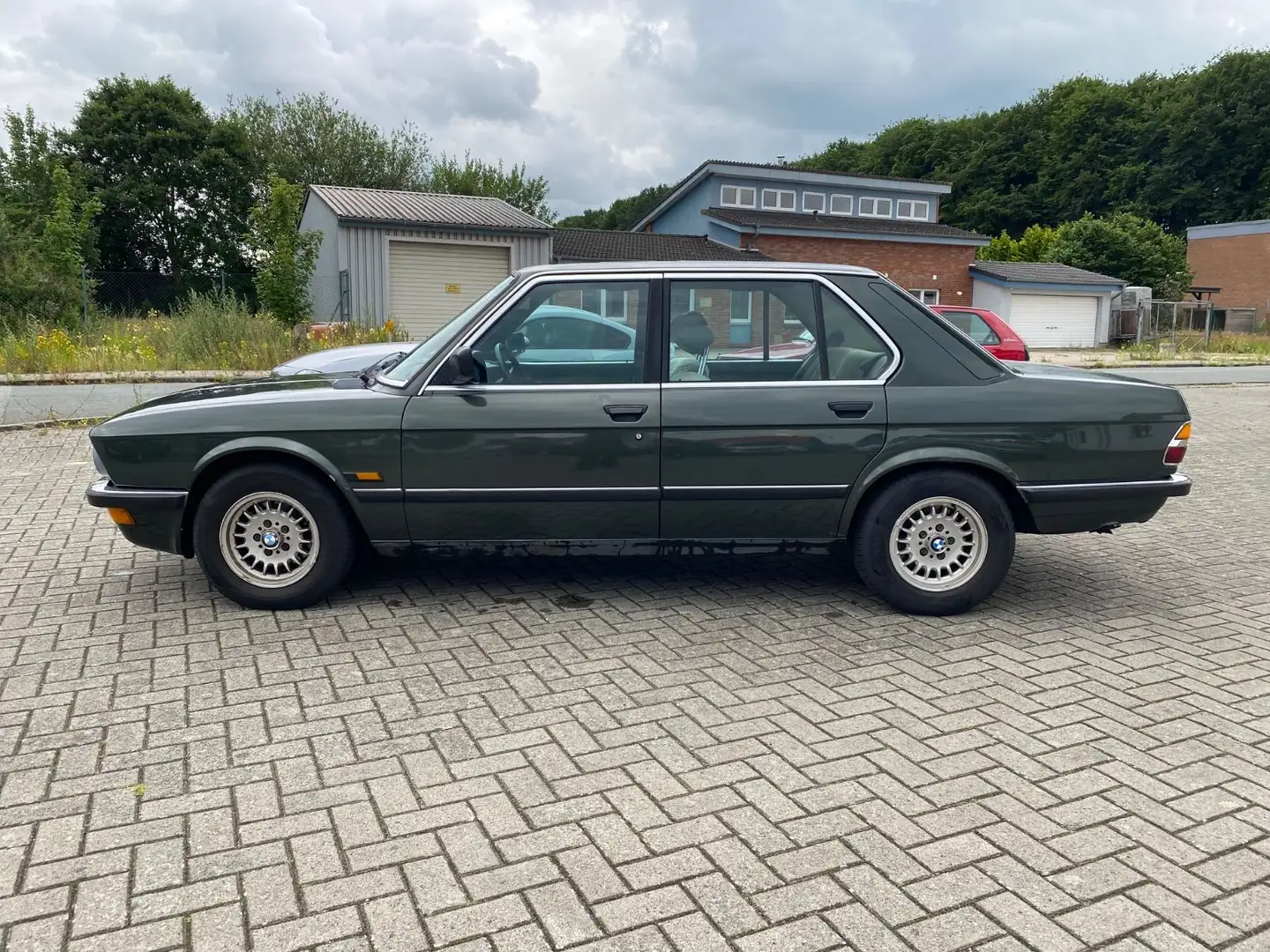 BMW 525 e 525 eta E28 2,7 Oldtimer Automatik Grün - 2
