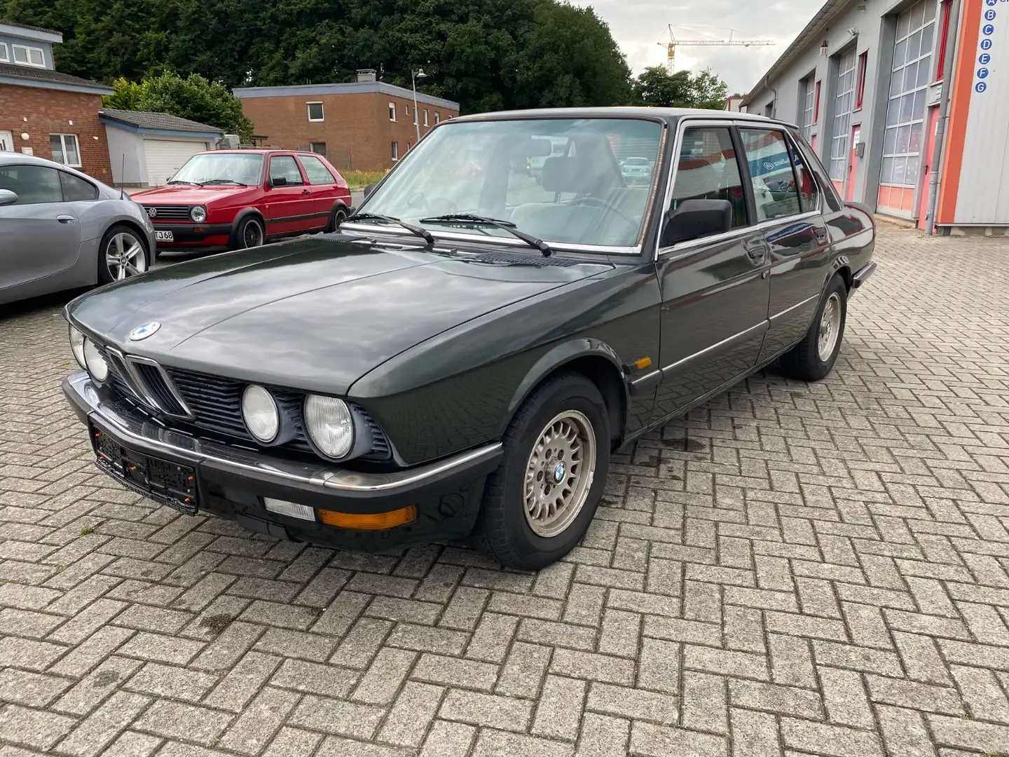 BMW 525 e 525 eta E28 2,7 Oldtimer Automatik Grün - 1