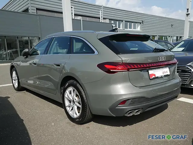 Audi A5 view 3