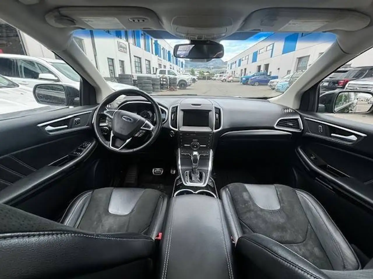 Ford Edge снимка Ford Edge