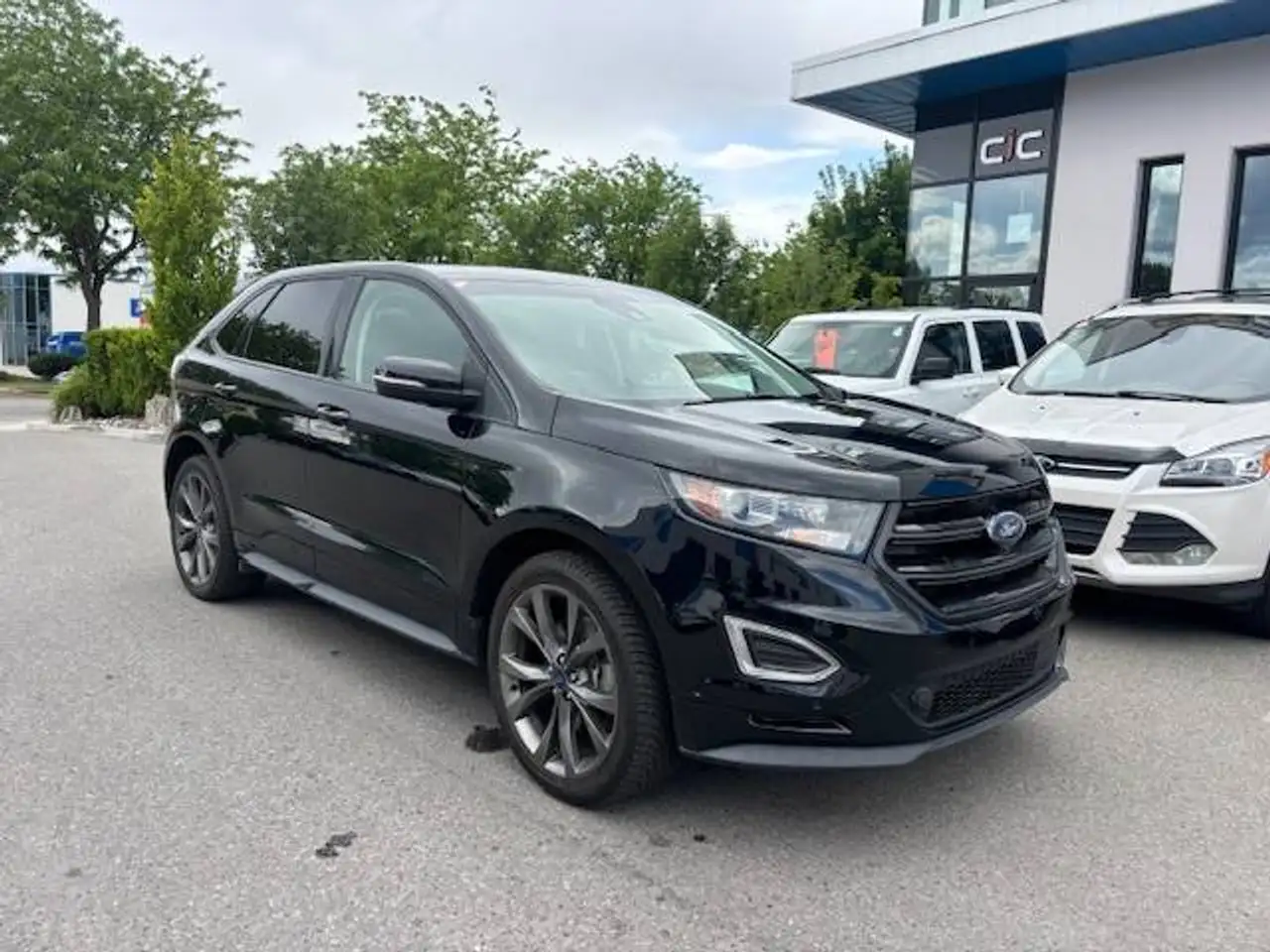 2016 Ford Edge