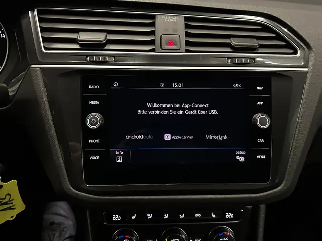 Volkswagen Tiguan view 20
