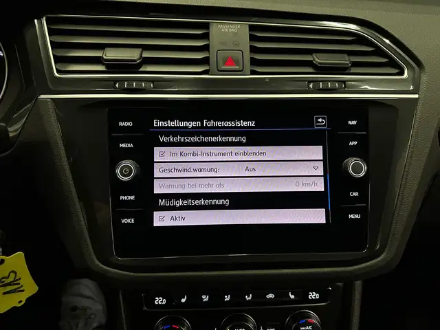 Volkswagen Tiguan view 22