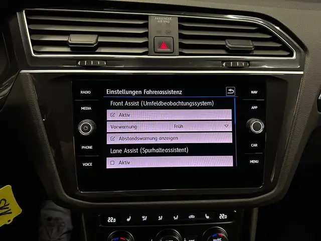 Volkswagen Tiguan view 21