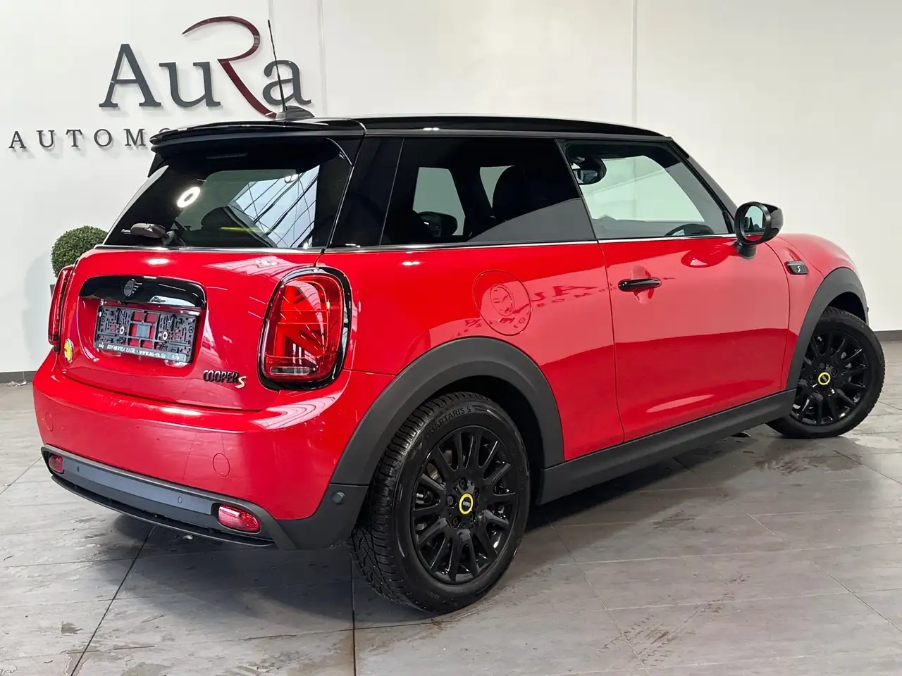 MINI Cooper Classic Trim NAV+LED+PANO+HUD+KAM+SHZ+KEYLESS+PP, миниатюра 5