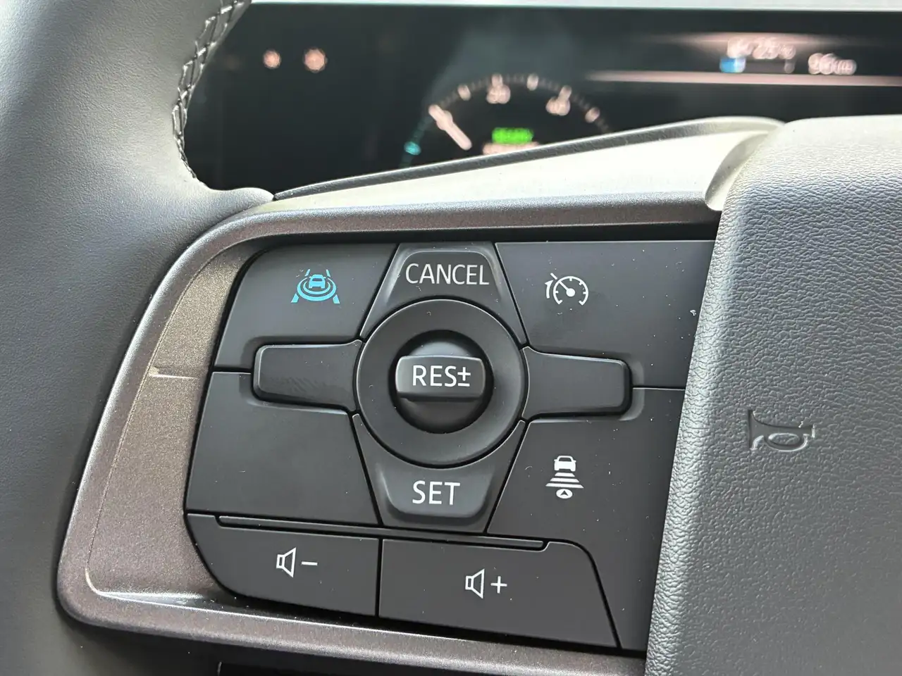 Nissan Leaf 2026 — фото 15
