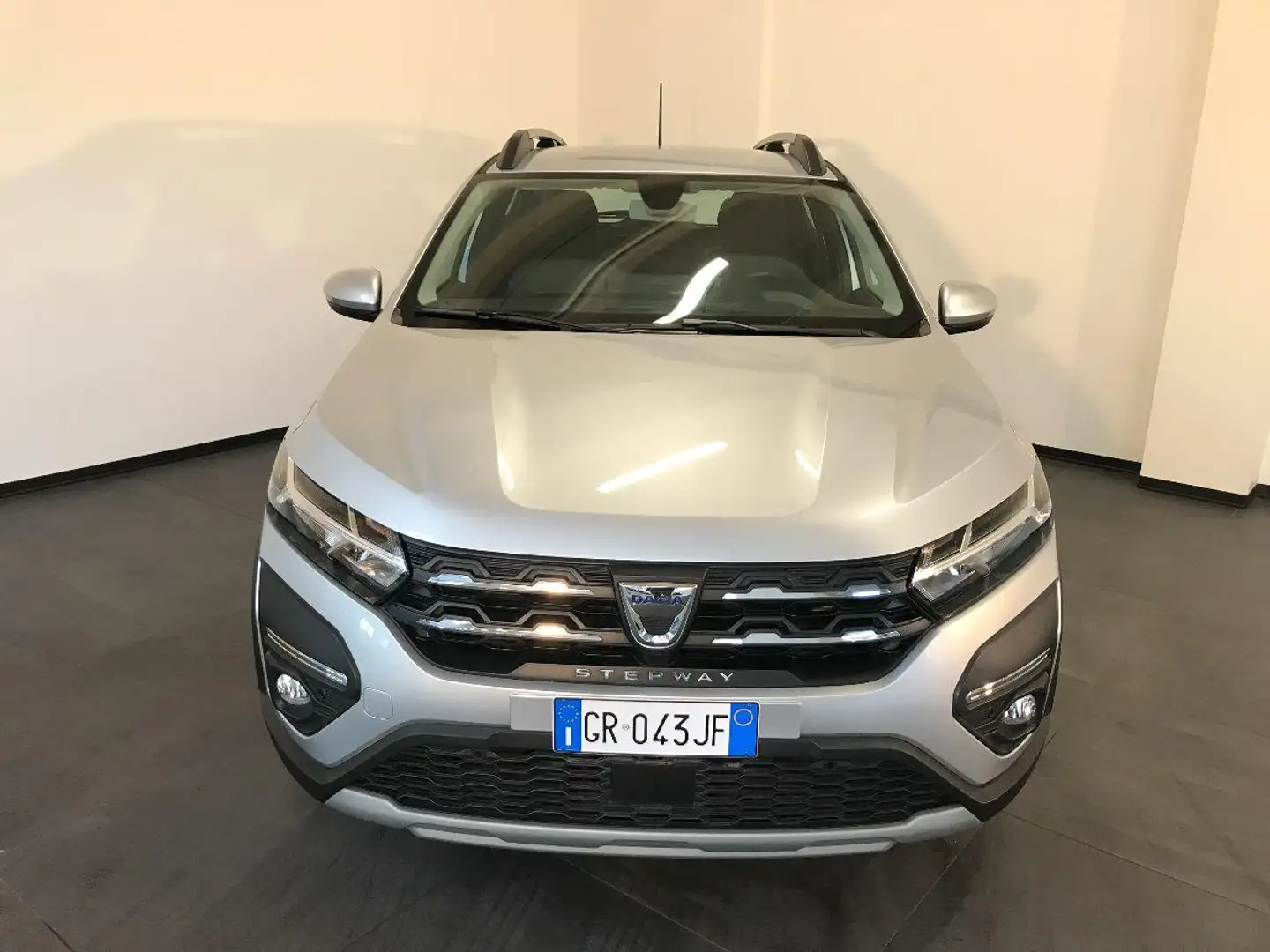 Dacia Sandero Stepway 1.0 TCe 90 CV Expression Gris - 2