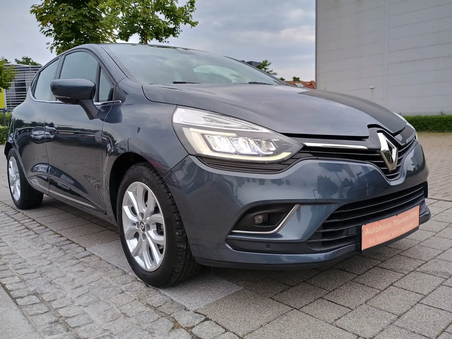Renault Clio Energy TCe 90 Start/40 Tkm/Navi/Sitzhzg/Alu/1.Hd Grau - 1