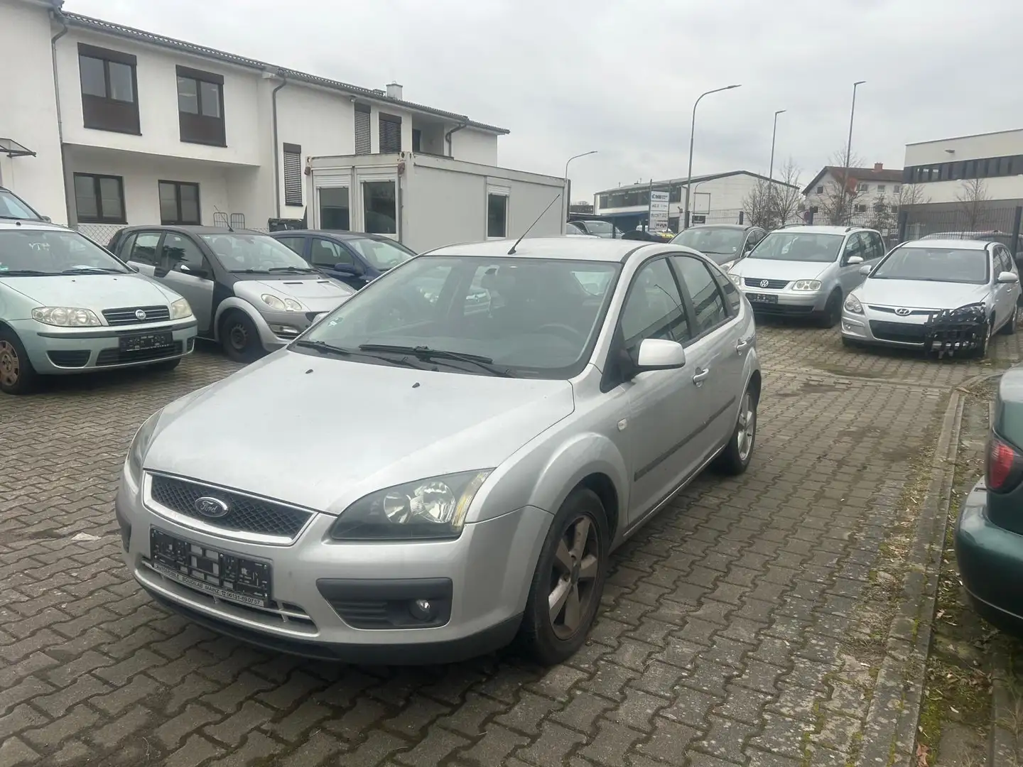 Ford Focus Sport Silber - 2