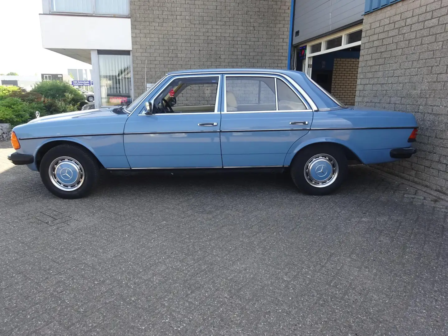 Mercedes-Benz 280 200-280 (W123) 240 D NIEUWE APK TOT 12-7-2027 Blauw - 2