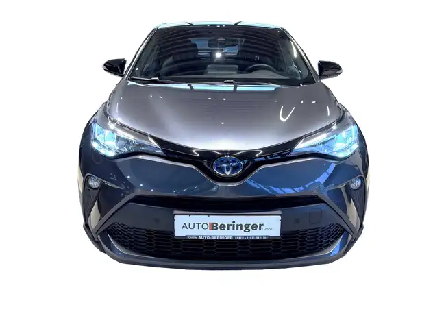 Toyota C-HR Hybrid Team D