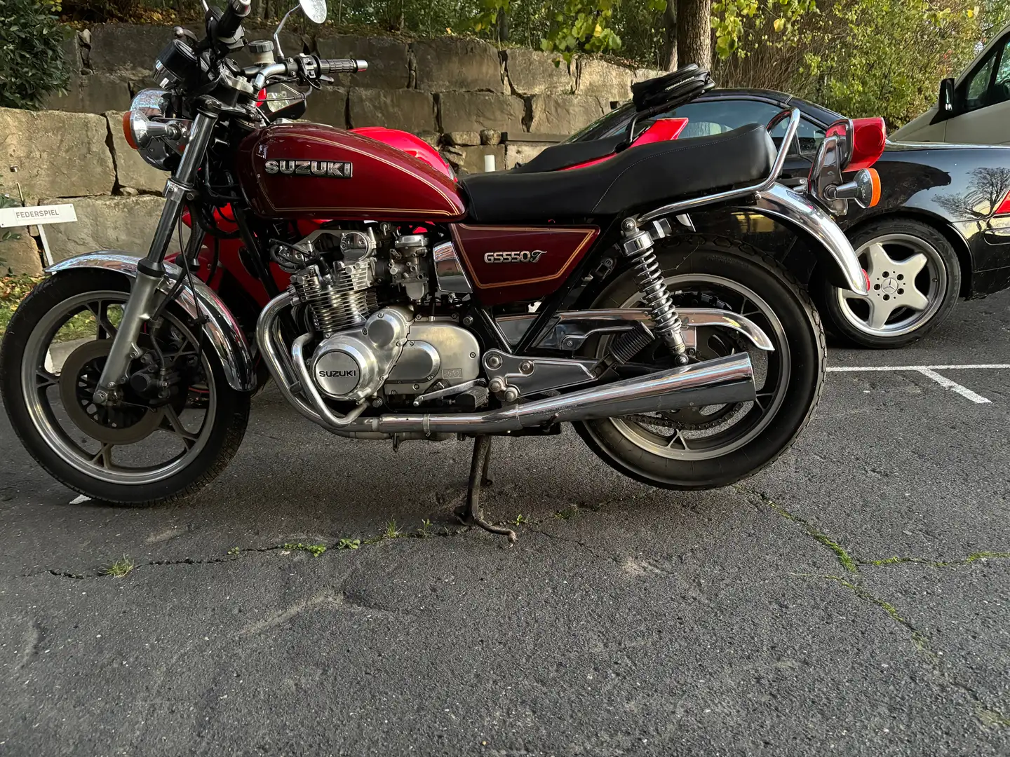 Suzuki GS 550 Rouge - 1