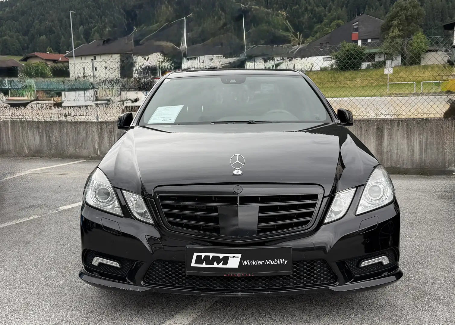 Mercedes-Benz E 350 E 350 CDI 4Matic (212.093) Schwarz - 1