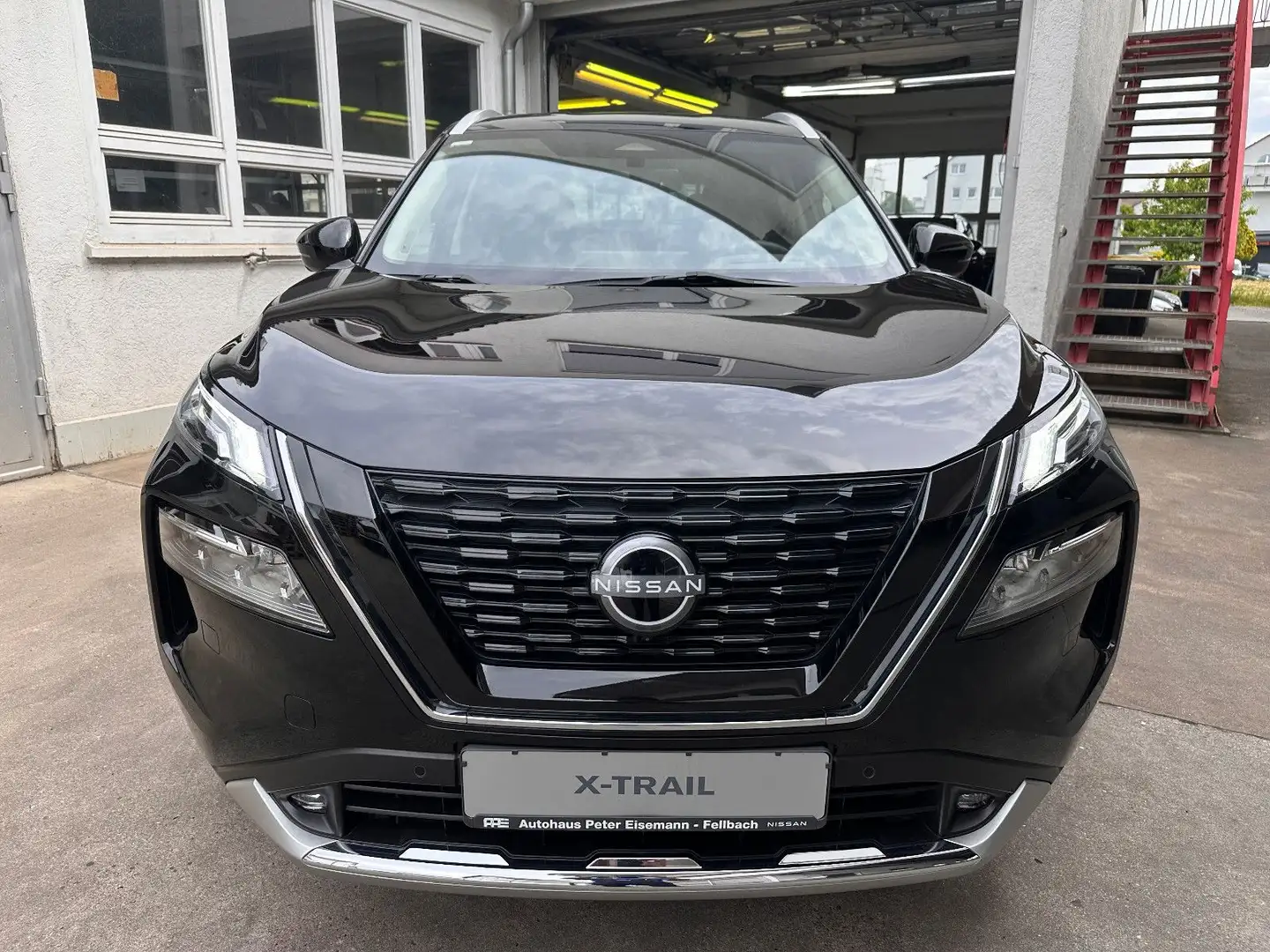 Nissan X-Trail X-TRAIL 1.5 VC-T e-POWER TEKNA Bose Wartung Zwart - 2