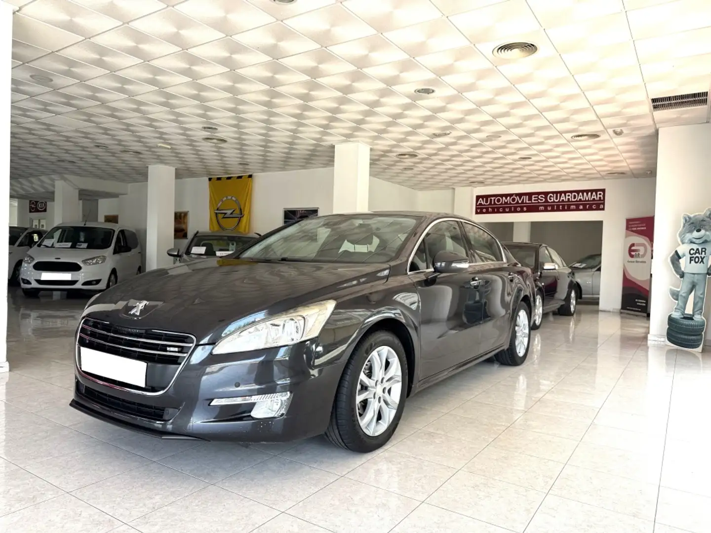 Peugeot 508 1.6e-HDI Blue Lion Allure CMP Negro - 1