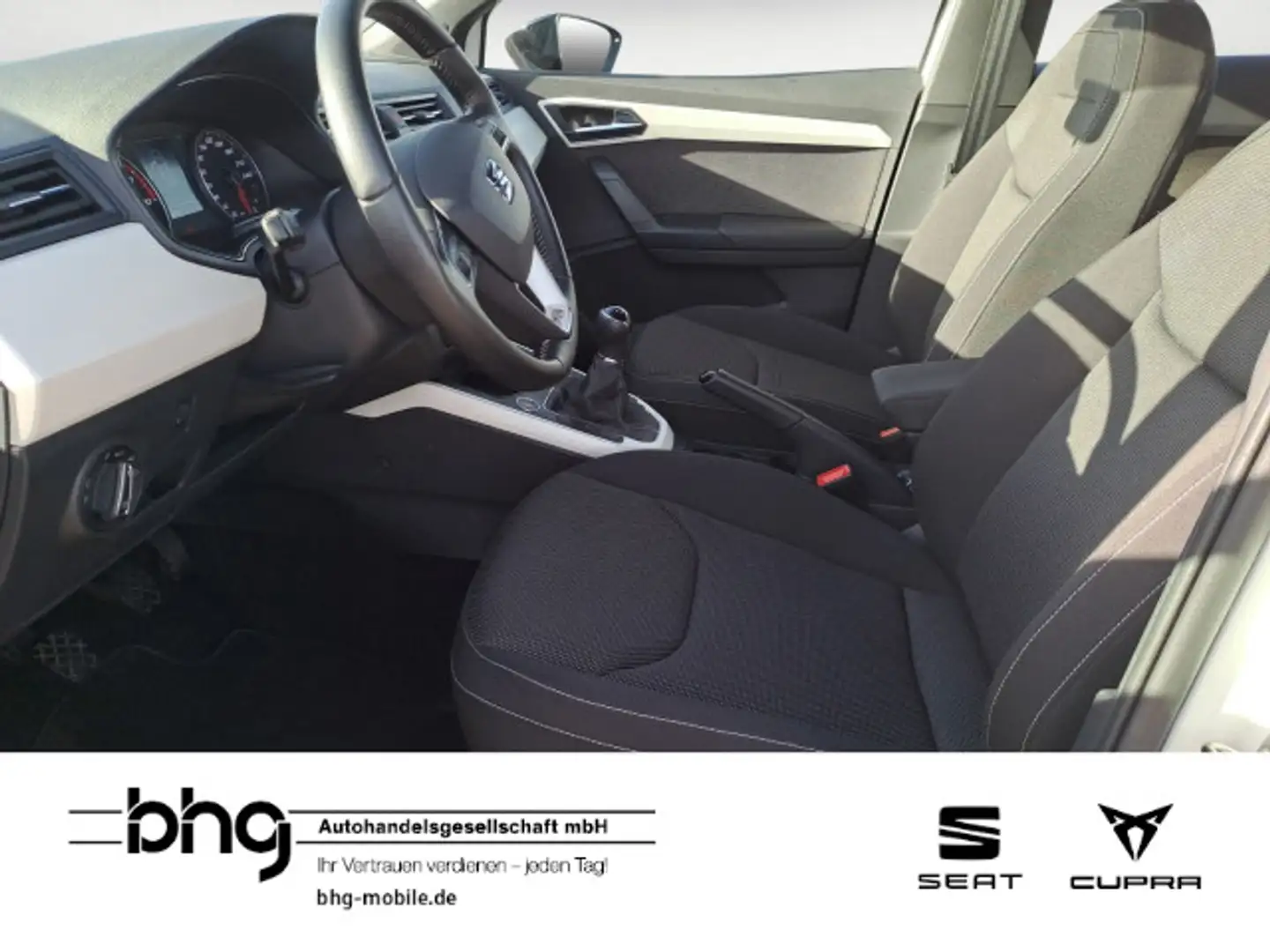 SEAT Arona 1.0 TSI Xcellence Sitzheizung Parklenkassi Negro - 2