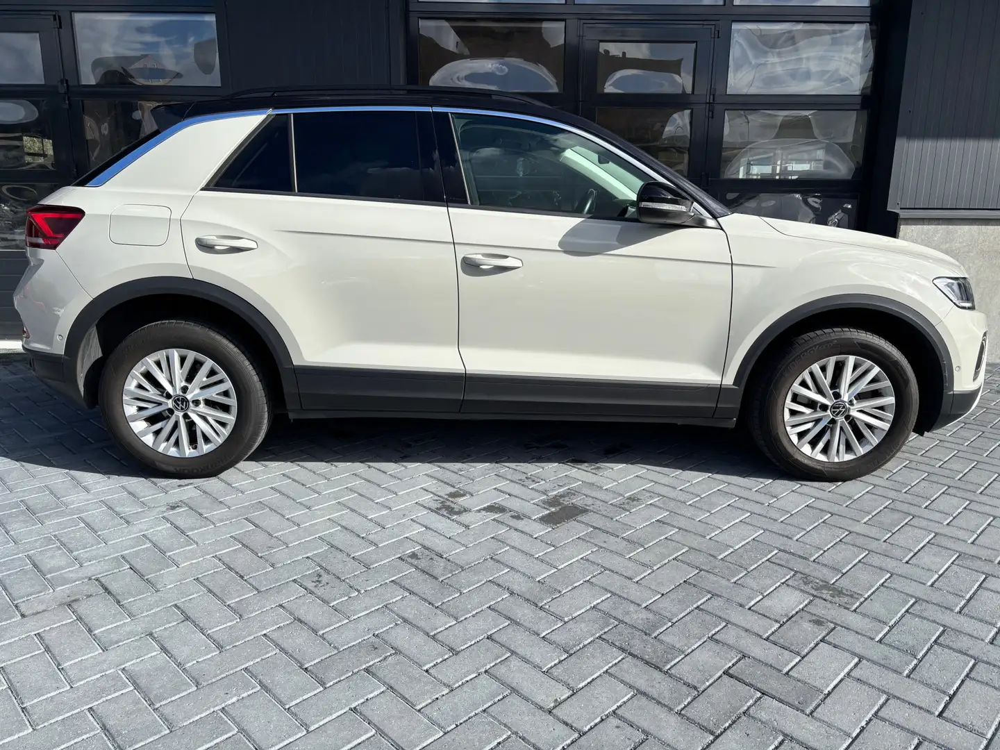 Volkswagen T-Roc 1.5 TSI Life Beige - 2