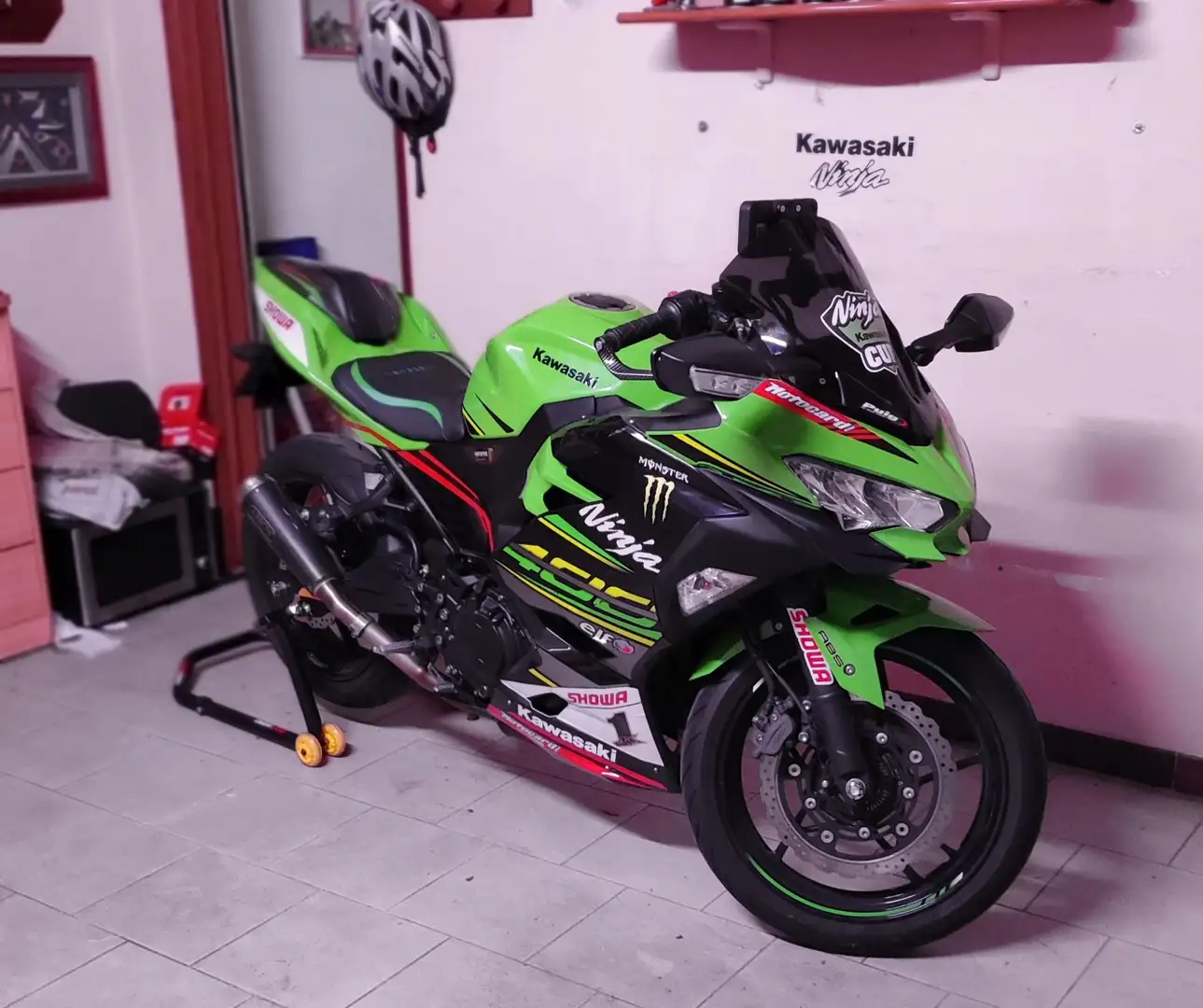 Kawasaki Ninja 400 KRT Verde - 1