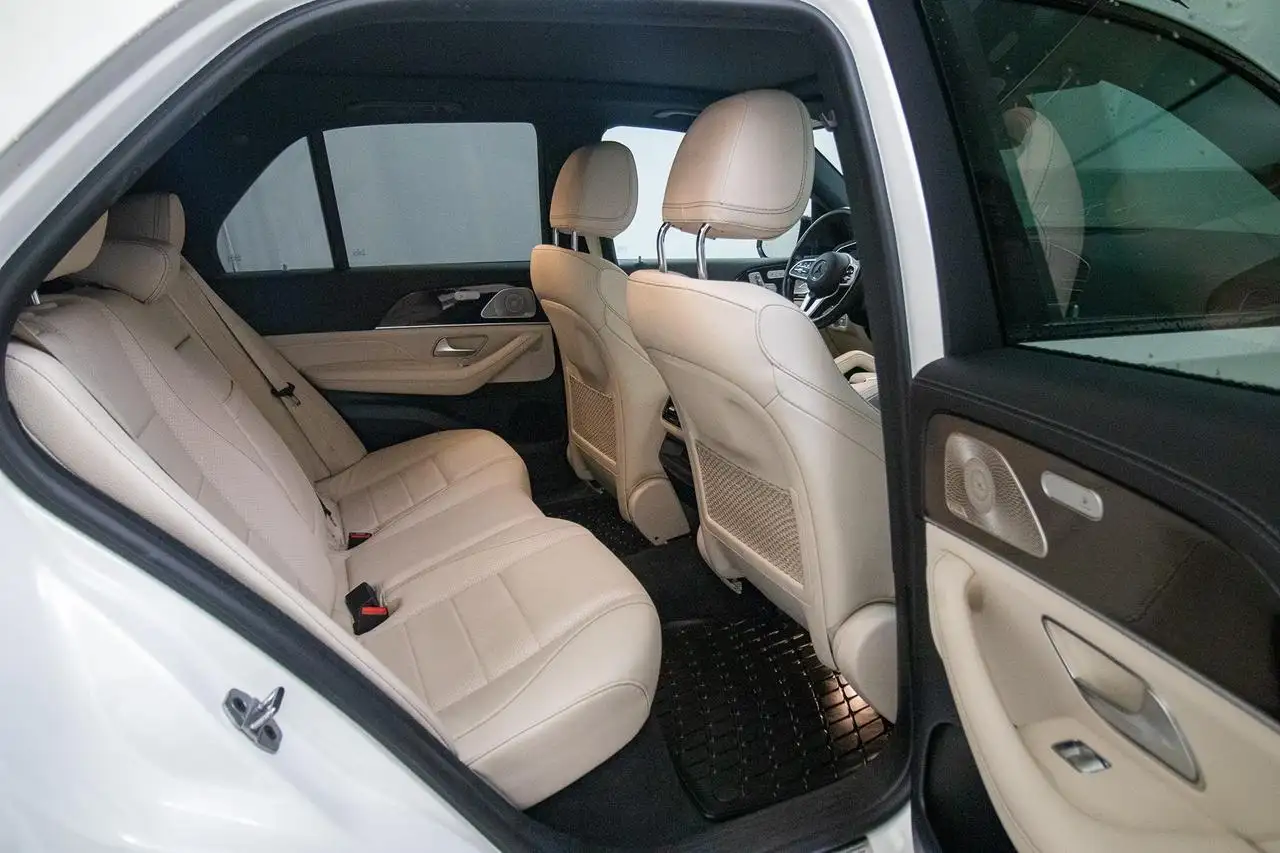 Mercedes-Benz GLE снимка Mercedes-Benz GLE
