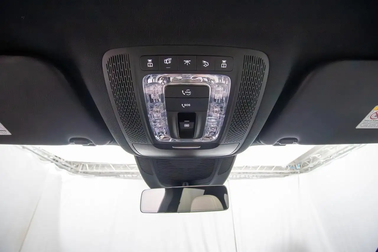 Mercedes-Benz GLE снимка Mercedes-Benz GLE