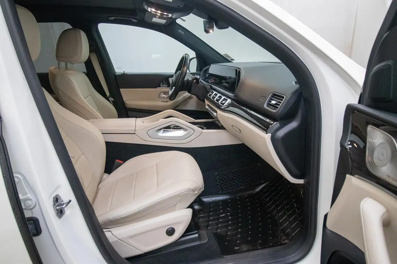 Mercedes-Benz GLE снимка Mercedes-Benz GLE