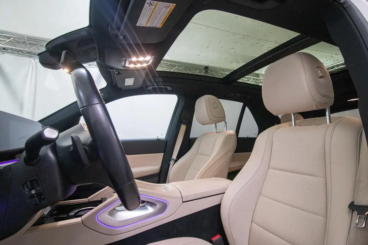 Mercedes-Benz GLE снимка Mercedes-Benz GLE