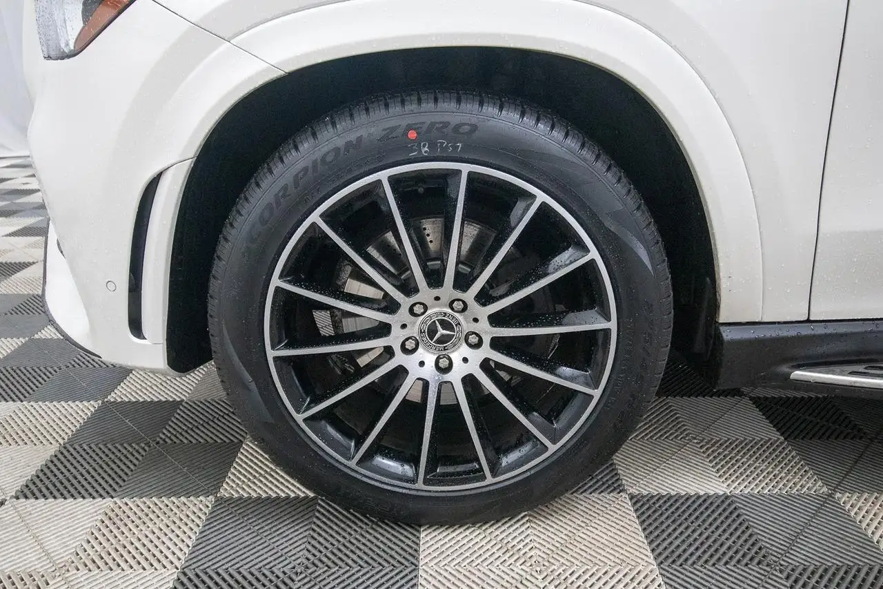 Mercedes-Benz GLE снимка Mercedes-Benz GLE