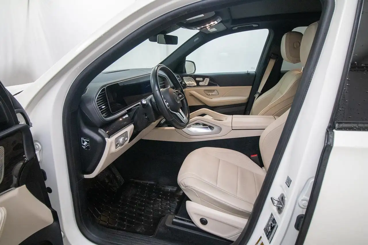 Mercedes-Benz GLE снимка Mercedes-Benz GLE
