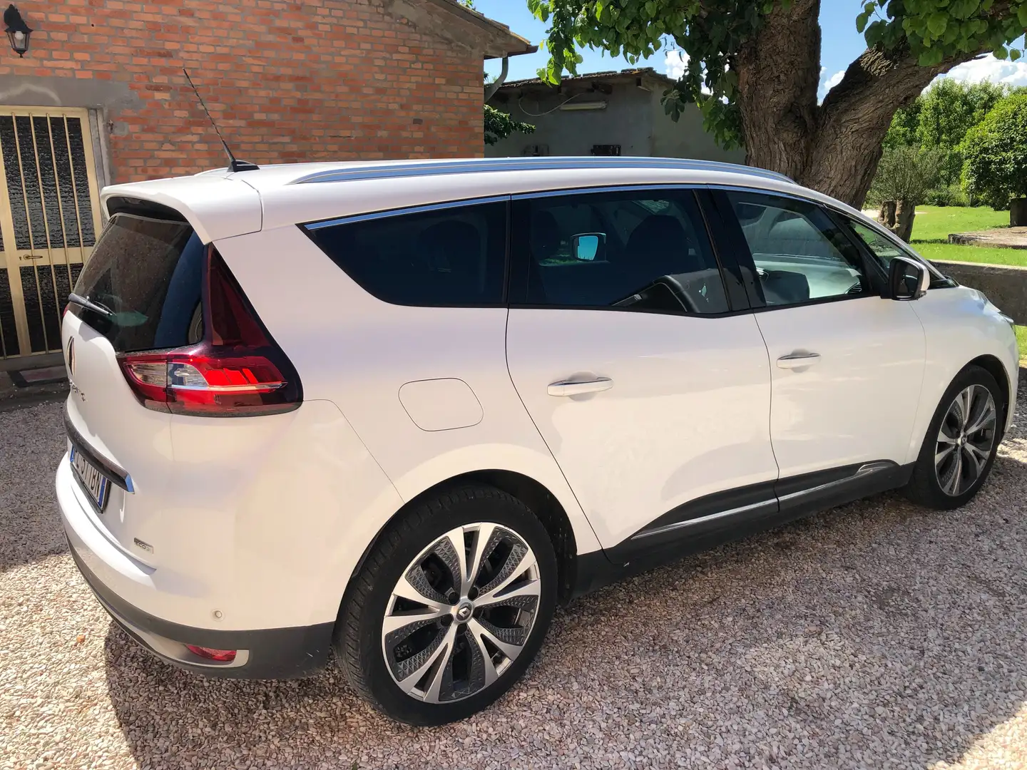 Renault Grand Scenic Grand Scenic IV 2017 1.5 dci energy Intens 110cv Biały - 2