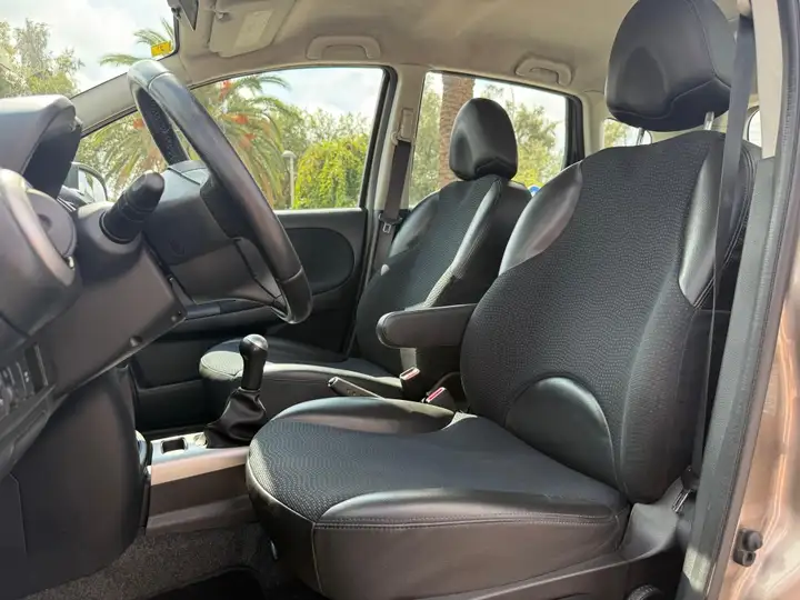 Nissan Note 1.4 Acenta 2013, foto 10