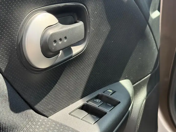 Nissan Note 1.4 Acenta 2013, foto 14