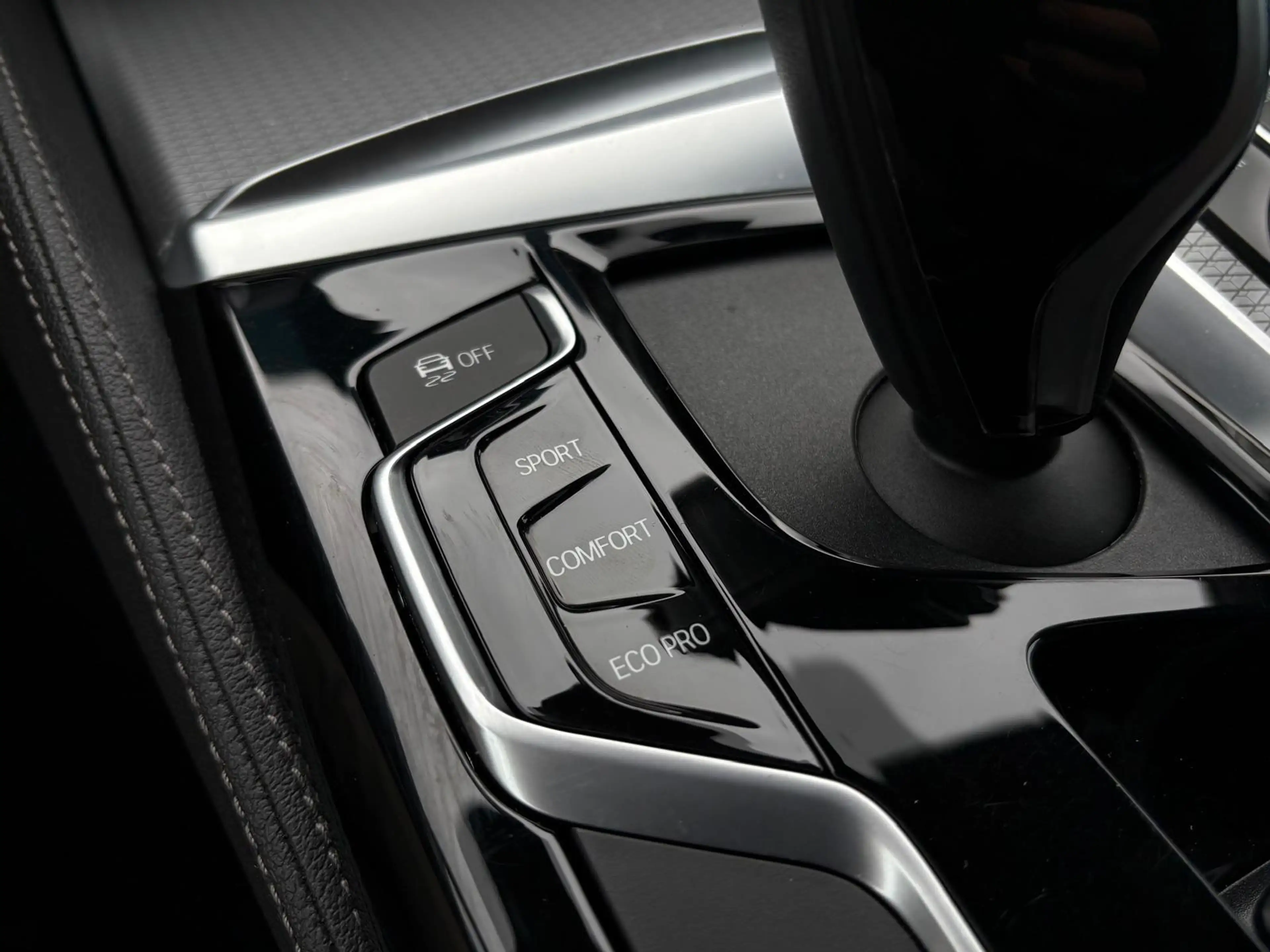 BMW 530 5-serie 530d xDrive|HUD| M-pakket| Stoelkoeling| P — photo 43
