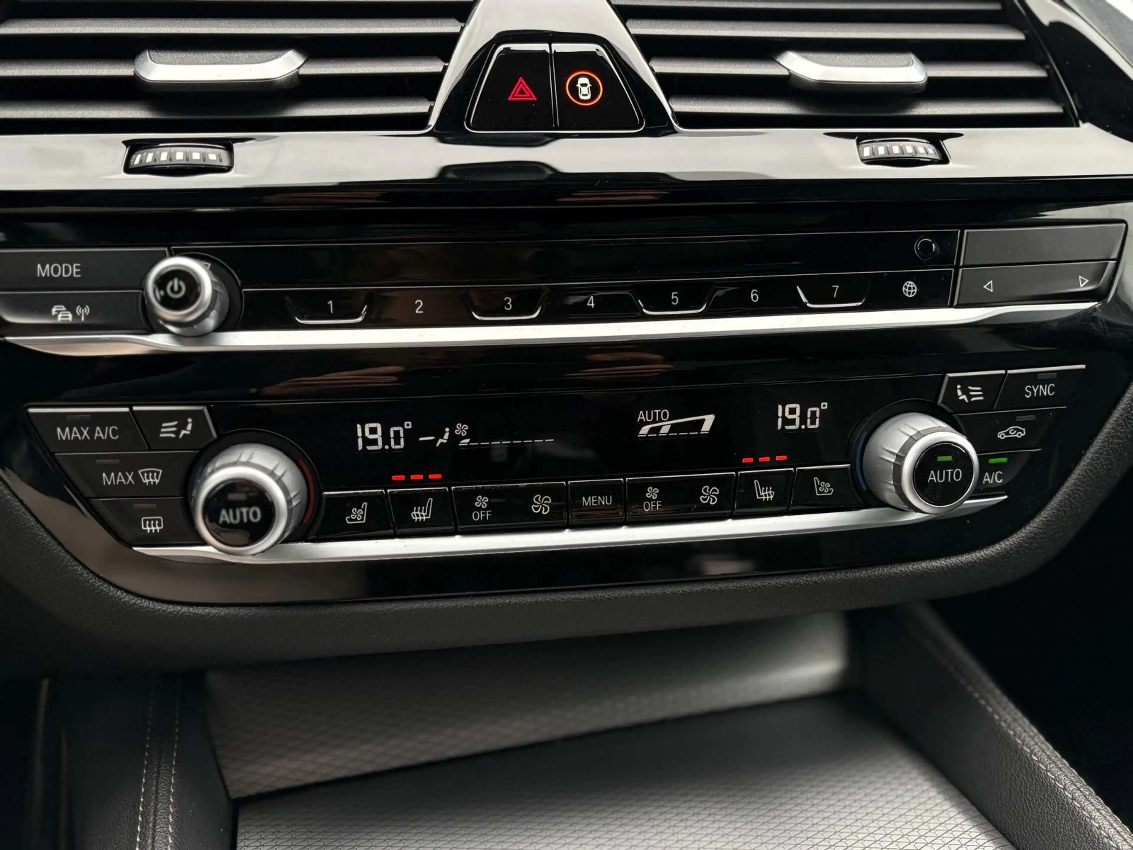 BMW 530 5-serie 530d xDrive|HUD| M-pakket| Stoelkoeling| P — photo 19