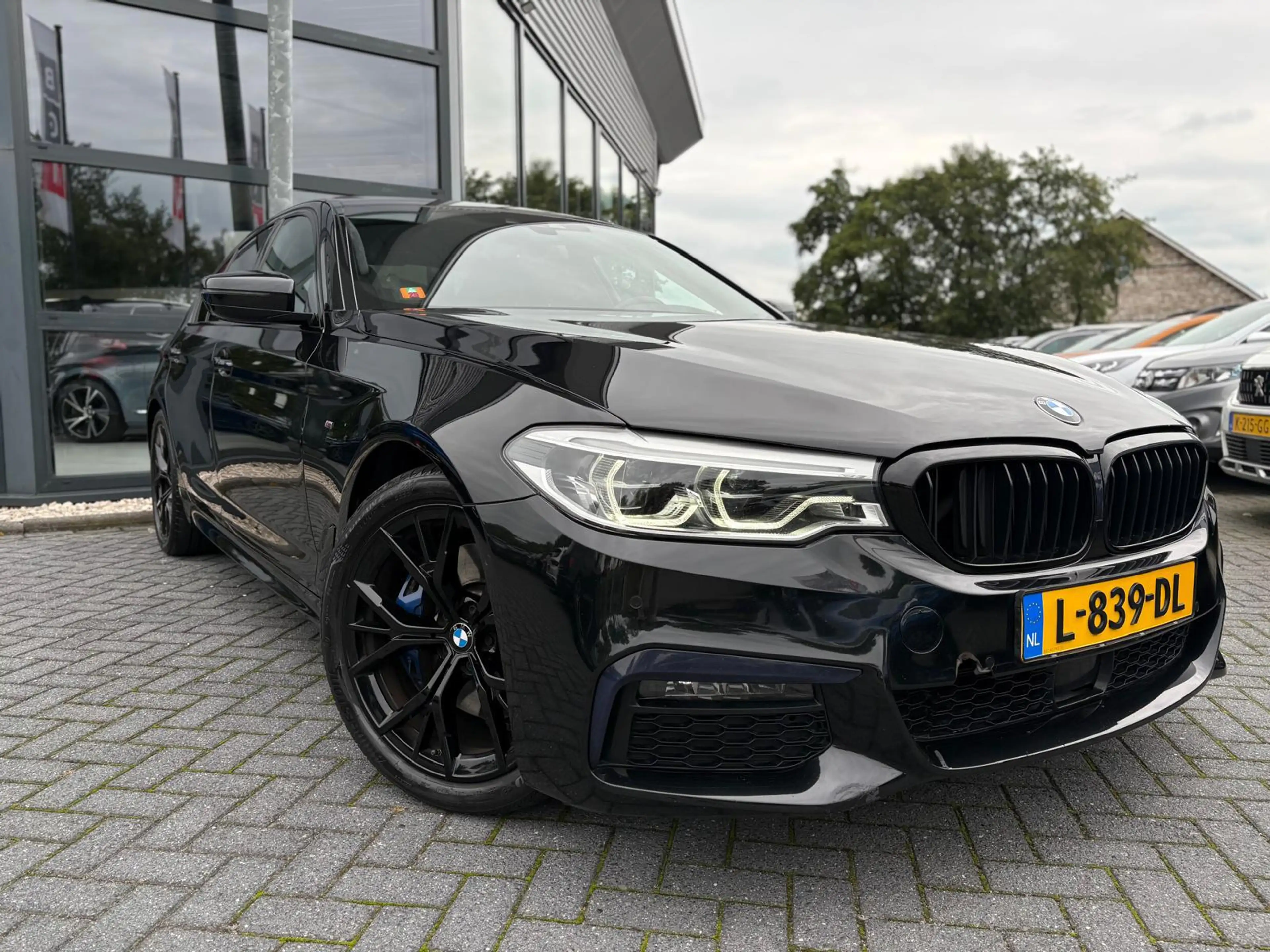 BMW 530 5-serie 530d xDrive|HUD| M-pakket| Stoelkoeling| P — photo 33