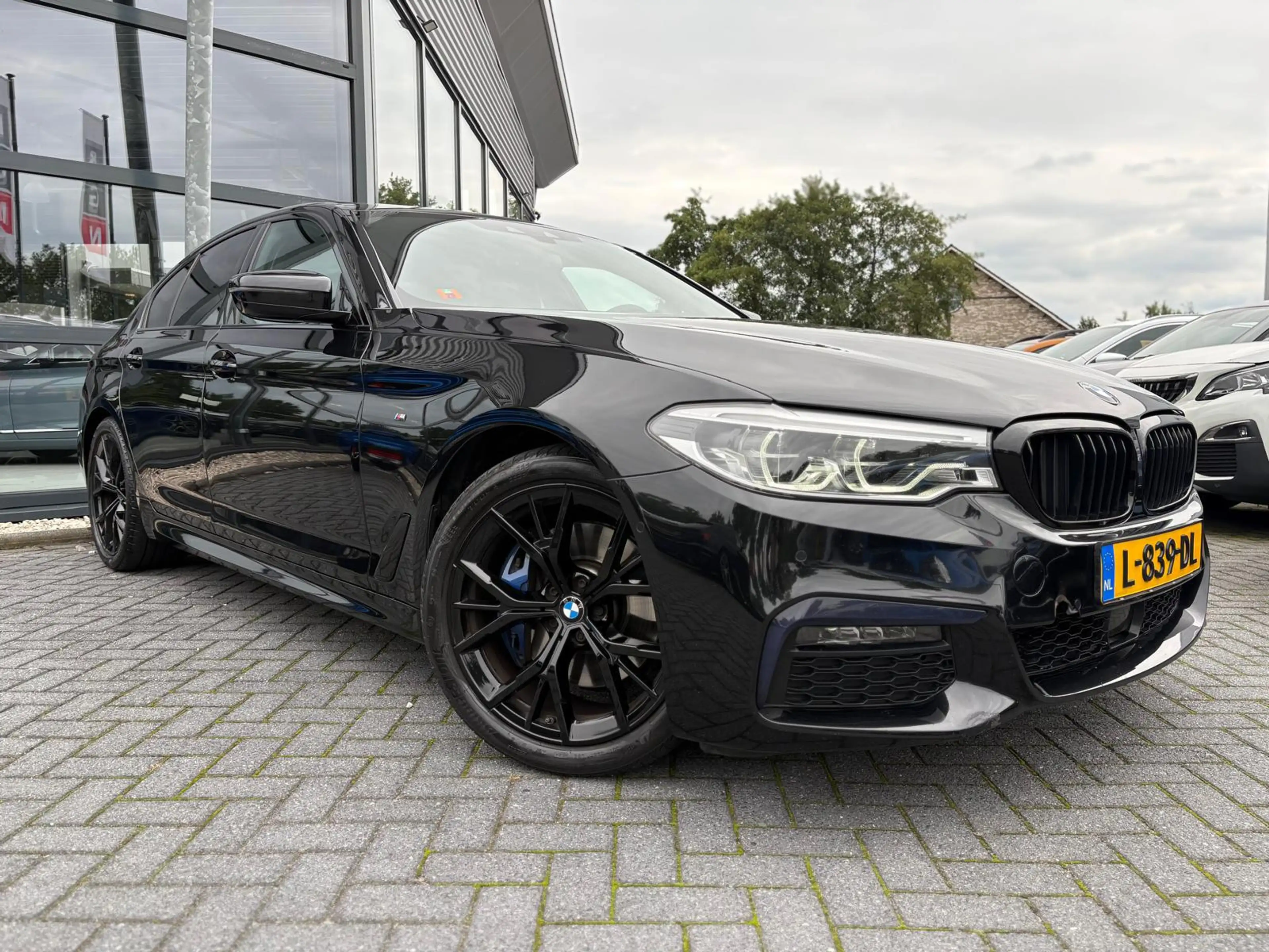 BMW 530 5-serie 530d xDrive|HUD| M-pakket| Stoelkoeling| P — photo 35