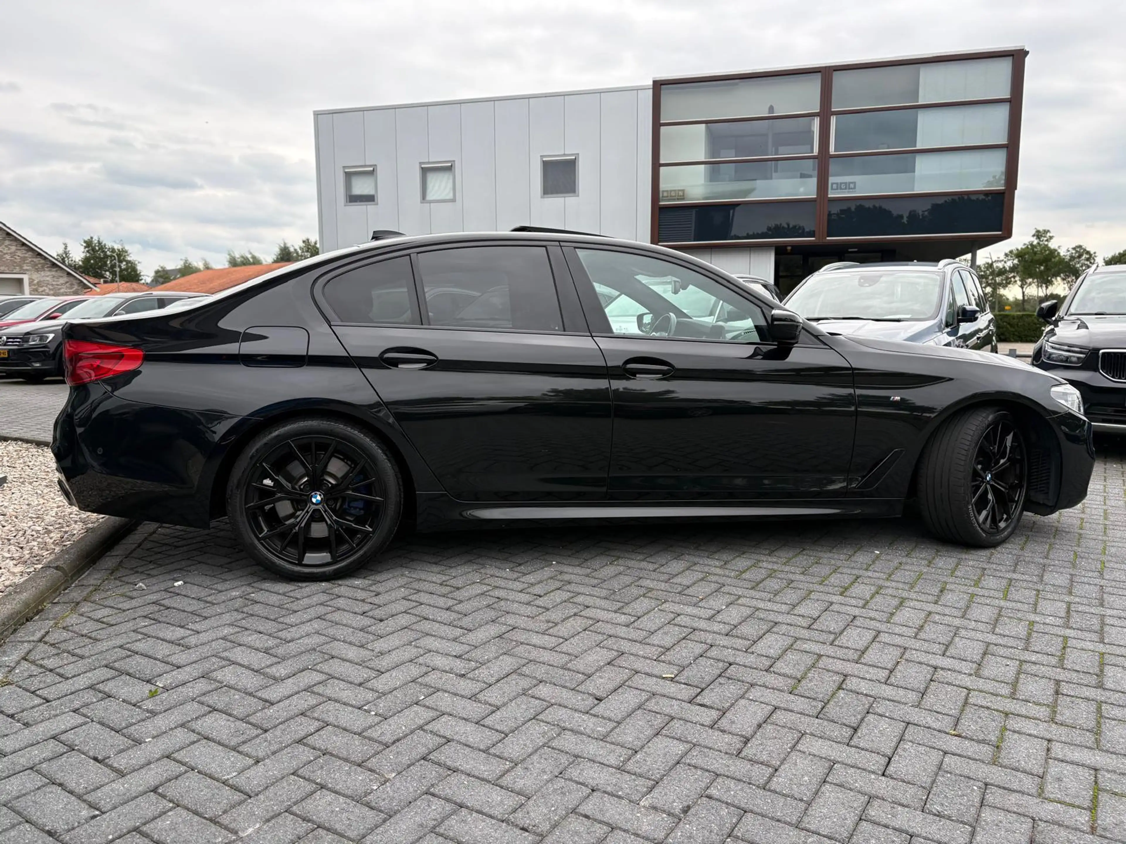 BMW 530 5-serie 530d xDrive|HUD| M-pakket| Stoelkoeling| P — photo 4